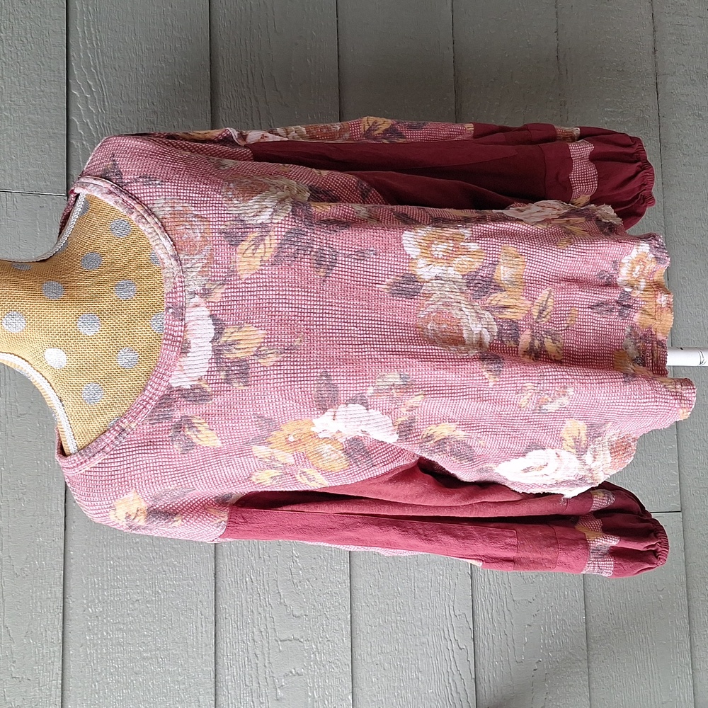 Free People Floral waffle knit oversized balloon sleeve top size Medium